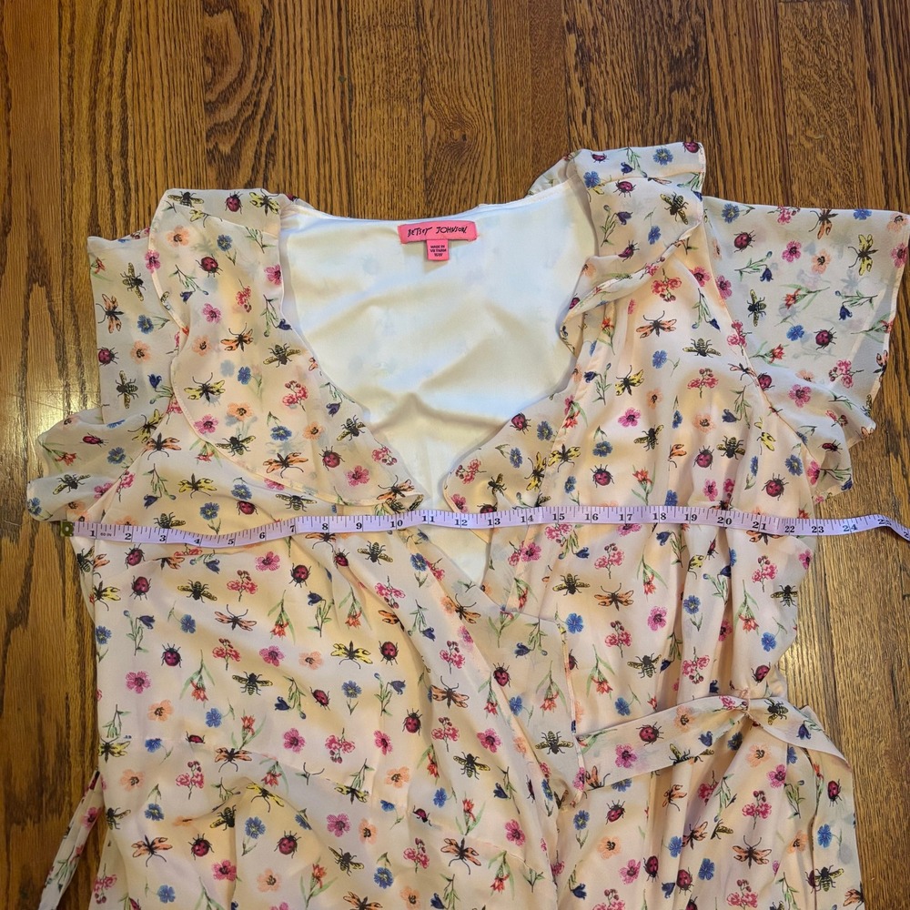 Betsey Johnson Pink Floral Bee Ladybug Ruffle Wrap Dress Plus Size 16W Midi - Picture 6 of 7
